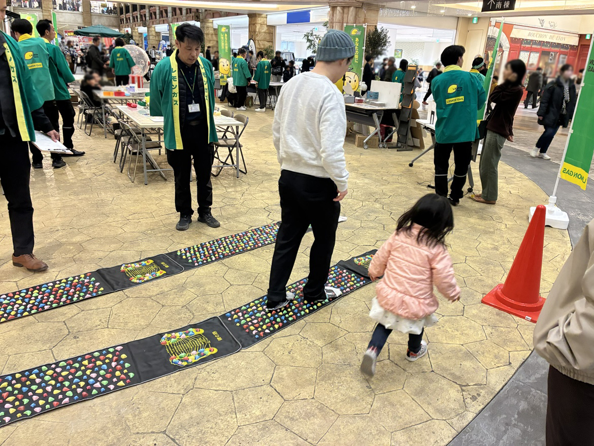 新聞紙スリッパでの保護効果